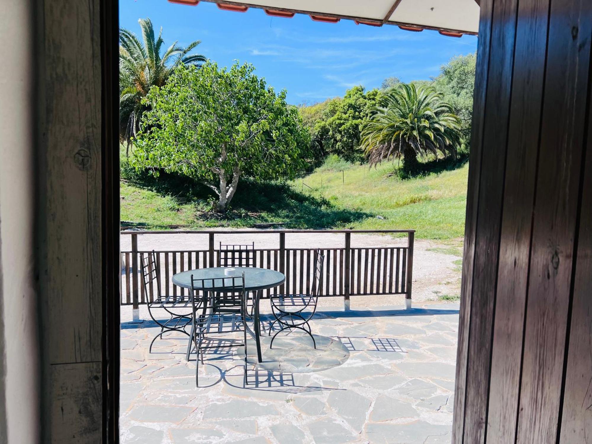 La Aldea De Santa Teresa, Casa La Higuera Casares